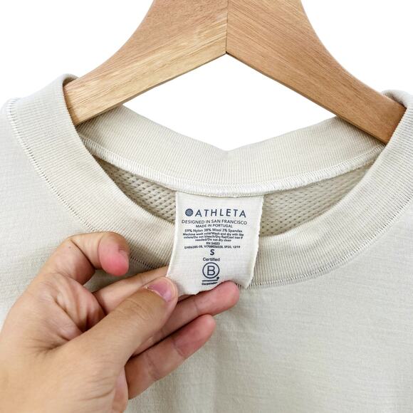 Athleta cream wool blend sleeveless top - Picture 4 of 5